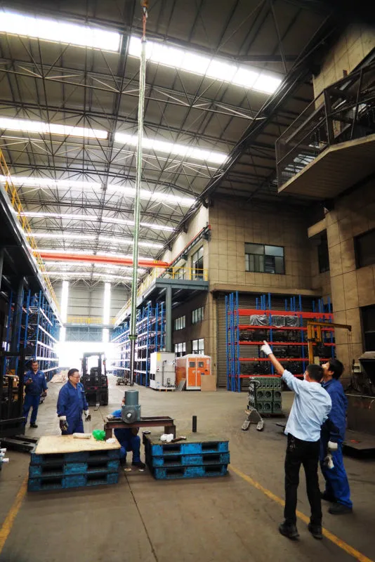 Swl Trapezoidal Ball Mechanical Lift Elevator Hydraulic Worm Bevel Gear Screw Jack Gearbox for Construction Jump Form Scaffolding System Lifting Formwork